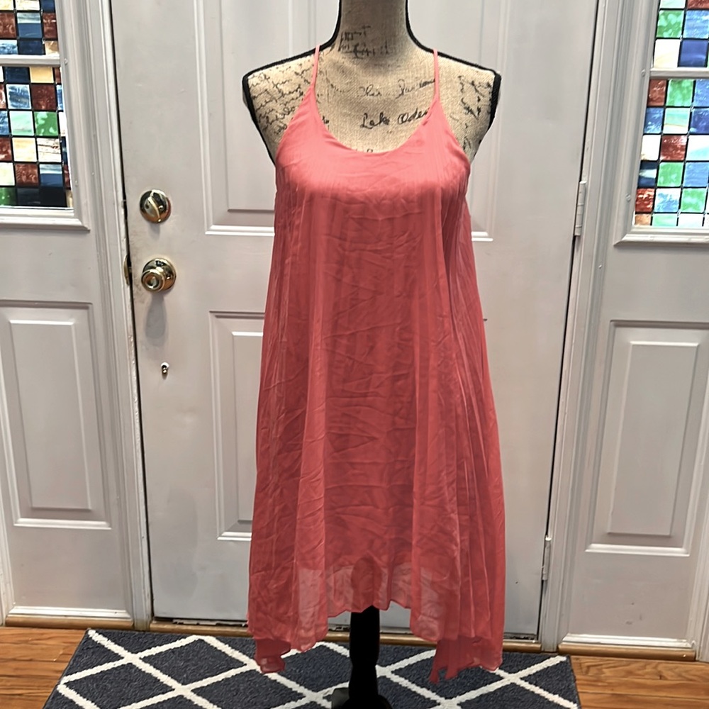 Glam Doll accordion peach halter dress in size small